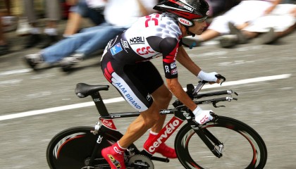 开云体育网页版-“英超进入收官冲刺，争冠格局待定”，英超争冠2021