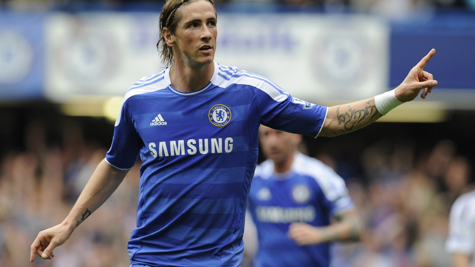 《比赛精彩瞬间：回顾年度最佳操作集锦》，竞赛精彩瞬间怎么写