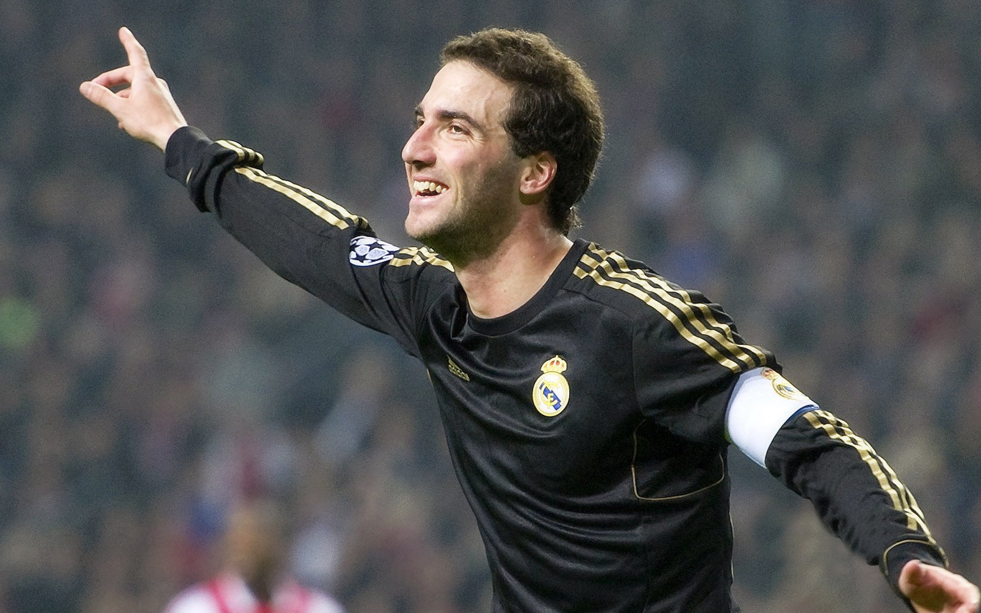 德甲激烈，赛后教练讲述战术布置与核心战术成功要素，德甲技术特点